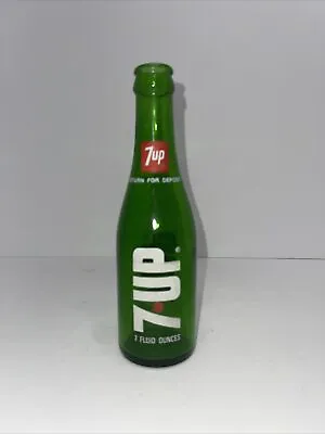 Vintage Green Glass 7up Soda Pop Bottle 7 Fluid Ounce Size Empty No Lid Style 4 • $13.20