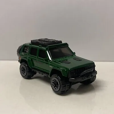 1995 95 Jeep Cherokee XJ 4x4 Collectible 1/64 Scale Diecast Diorama Model • $9.99