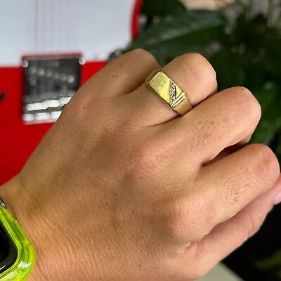 9ct Yellow Gold & Diamond Men's Signet Ring - Size: U • $169