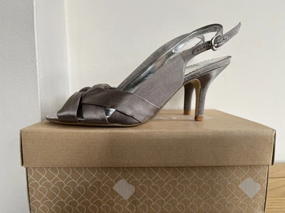 £20 • Buy NEW Barratts Crossover Satin Shoes Size 6 Neutral Taupe Grey Wedding, Prom BNiB