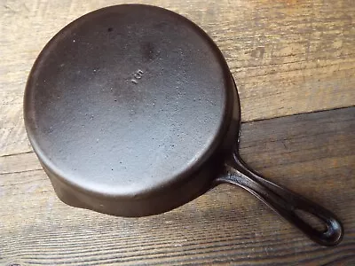 Unmarked Vollrath Smooth Bottom Cast Iron Skillet #5 / 8  Restored • $38.32