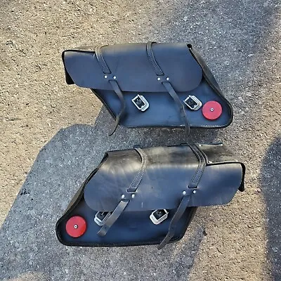 Harley Davidson Black Leather Slant Saddlebags 91005-91A 2001 Vtg *READ* • $159.97