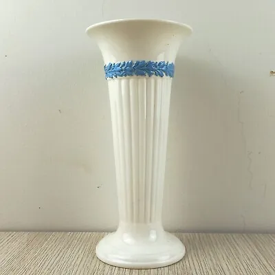 Wedgwood Of Etruria & Barlaston Embossed Queens Ware Vase 21.5cm White & Blue • $64.50