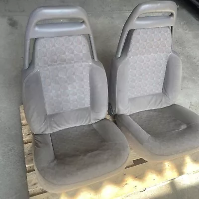 Land Rover Discovery 1 300 Tdi Front Seats Cloth.       B • £200