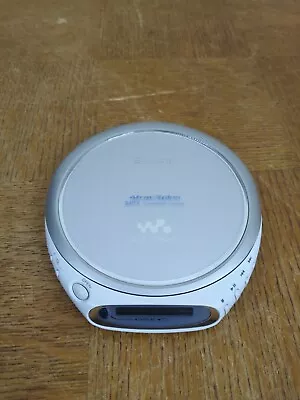 Sony Walkman D-NE509 Portable CD-R/RW MP3 Atrac3Plus Discman Silver TESTED • $36.18