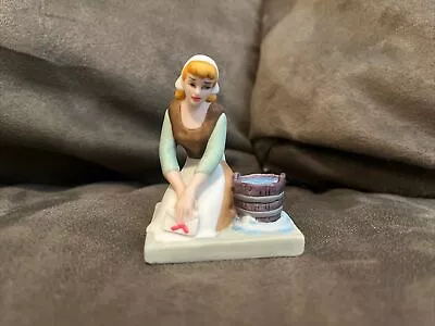 Rare Vintage Grolier Premier Edition Disney Porcelain Cinderella Figurine • $16.99