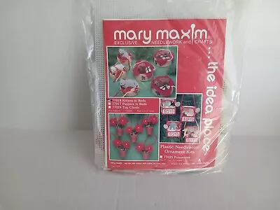 Mary Maxim Christmas Poinsettia Plastic Needlepoint Ornament Kit 77025 New • $12.99