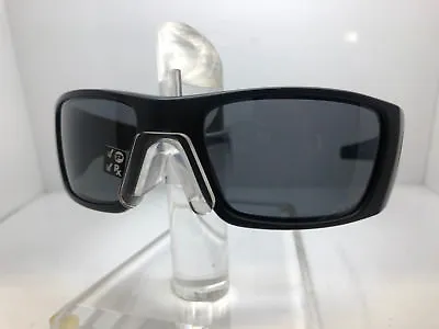 Authentic Oakley Sunglasses Fuel Cell Oo9096-05 Matte Black Grey Polarized • $133.88