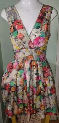 Warehouse Dress~Size 10~Silk~Floral~ Sleeveless ~Good Pre Loved Condition  • £1.45