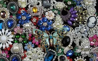 25 Piece Surprise Brooch Lots Gorgeous Jewelry Assorted Styles And Materials  • $79.99