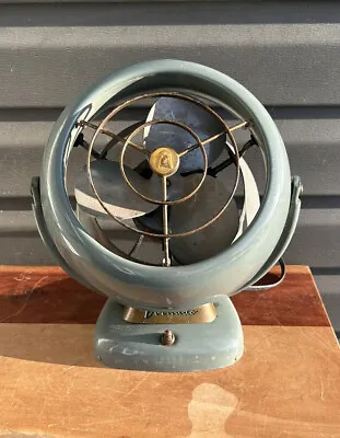 Vintage Vornado D16C1-1 Table Top Fan Industrial Multi Speed Works • $65