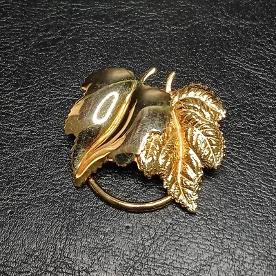 Vintage Scarf Clip Gold Tone Leaves Textured & Polished GERMANY.  10899 • $14.99