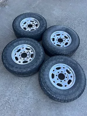 Gmc Sierra 2500 Hd Wheels And Tires • $600