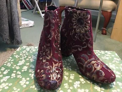 £9.99 • Buy Primadonna Burgundy Embroidered Ankle Boots Size 4