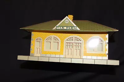 Marx Oak Park Station (missing Horn) • $19.99