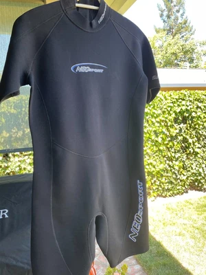 $17.50 • Buy Mens Shorty Wetsuit 2mm  NEOSport