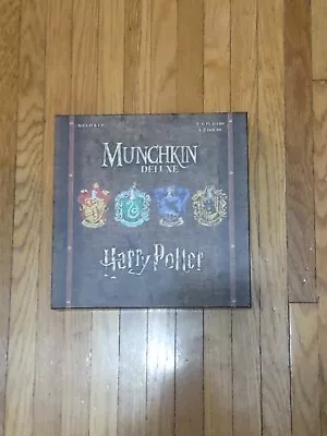 Munchkin Deluxe Harry Potter Hogwarts Board Card Game Wizard. COMPLETE  • $19.95