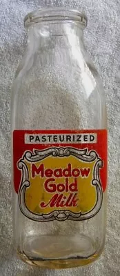 Vintage Meadow Gold Red & Yellow Graphics Cow Milk Dairy Pint MILK BOTTLE • $34.99