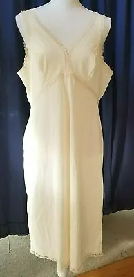 Vintage Lingerie Dress Full Slip Lace Trim Non Cling Wonder Maid Size 42 Cosplay • $42.99