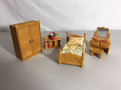 Calico Critters/sylvanian Families Vintage Bedroom Furniture W Vanity • $22