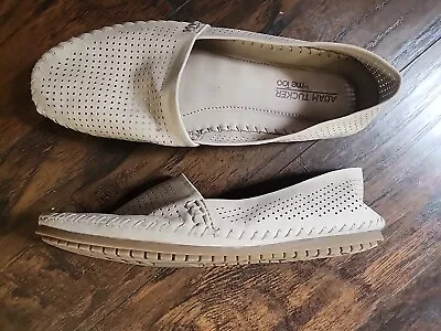 Adam Tucker By Me Too Shoes Womens 9.5 M Seaside  Beige Genuine  Leather Comfort • $15