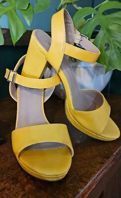 I Love Billy. Yellow Bountys Shoes Size 9 /40 • $25