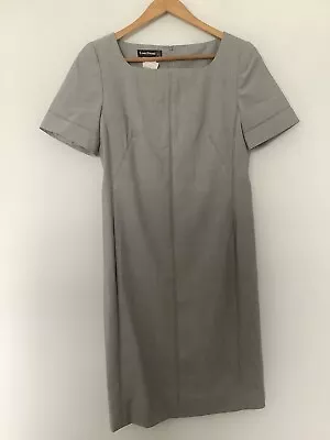 Louis Feraud Size 10 Light Grey 100% Virgin Wool Shift Dress Stitch Line Detail • £25.38