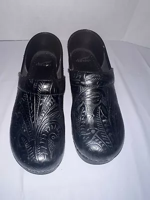 Dansko Black Tooled Leather Clogs Womens EU 40 US 9.5-10 • $14.99