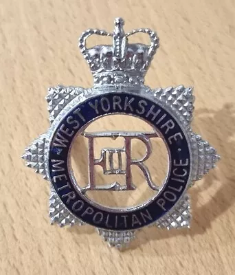 Obsolete Vintage West Yorkshire Metropolitan Police Officer QEII Cap  Badge • £18.99