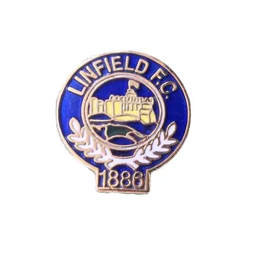 Linfield F.C. Badge • £10
