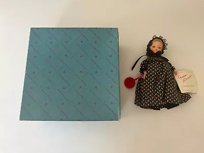 Mother Hubbard Madame Alexander 8” Doll With Frying Pan 439 • $24.99