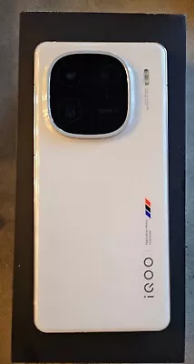 Vivo IQOO 12 5G I2220 Dual Sim 512GB - White (16GB RAM) In Box MINT • $510