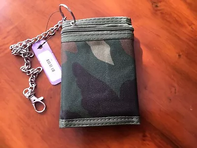 NEW Mens Boys Army. CAMMO  Tri-fold Wallet With Security Chain. • £5.99