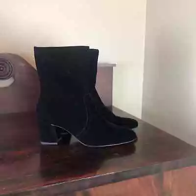 IMNYC Isaac Mizrahi NWOB Velvet Ankle Boot 6.5 • $24.50