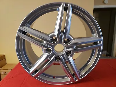 1 Rim Alloy Porsche Cayenne 85 X 19   Silver Original 7P5601025E Used • $395