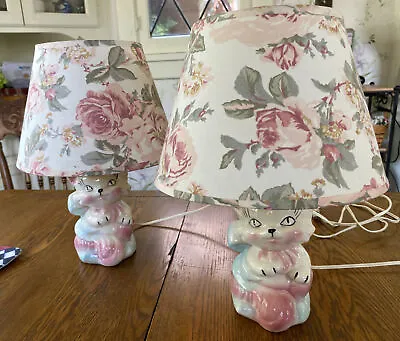 PAIR Of ADORABLE VINTAGE KITTEN LAMPS MID CENTURY CHILD'S ROOM LIGHT Pink & Blue • $100