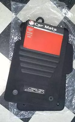 Ve Ss Commodore Ss-v Redline Carpet Floor Mats Set Of 2 Front Mats Genuine New • $184