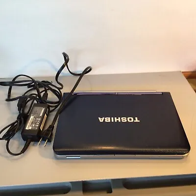 Toshiba NB205 Netbook Laptop For Parts • $50