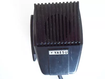 Yaesu Dynamic Microphone.......................radio_trader_ireland. • £34.99