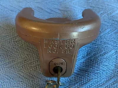 Master Lock Co. No. 34 Trailer Hitch Lock 2 Keys Wrench VG! • $29.95