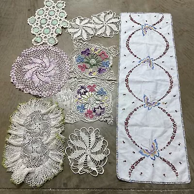 Lot Vintage Linens & Doilies As-Is/Cutters Crafts Embroidered & Crocheted • $9.35