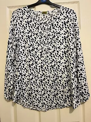 N And Willow  Dark Blue White Spotty Tunic Top • £5