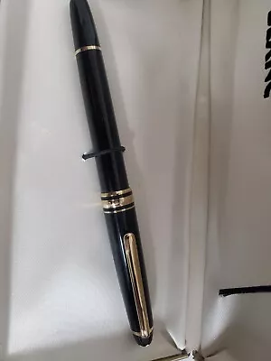 Montblanc Meisterstuck 144 14k M Nib Fountain Pen • $229