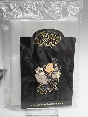 Disney Auctions Mickey Mouse Executive Labor Day 2006 LE 100 Pin • $115