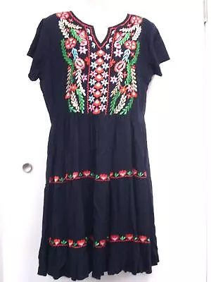 SHORELINE WEAR Dress Size Large Midi Tiered Embroidery • $22