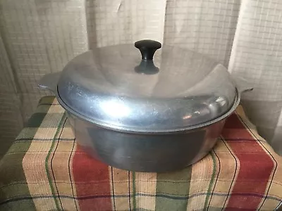 Vintage Aluminum 3-1/2 Quart Roasting Pan Dutch Oven • $22