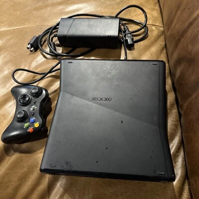 $35 • Buy Microsoft Xbox 360 S 4GB Console - Black (1439)