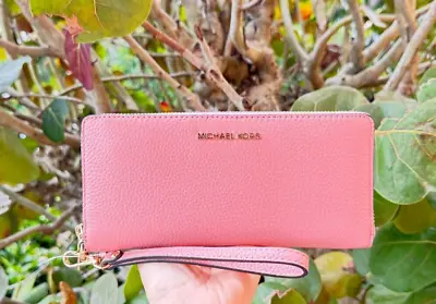 Michael Kors Jet Set Travel Large Continental Leather Wallet Primrose • $58