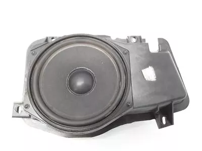 Mercedes Benz W124 E250 2.5D 83kW Diesel Station Wagon 1995 Front Left Speaker Door • £94.72