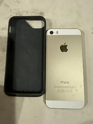 Apple IPhone 5s Gen 16GB A1533 Silver Locked For Parts Or Repair Not Turning On. • $25